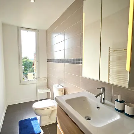 Apartment Du Parc Des Grottes