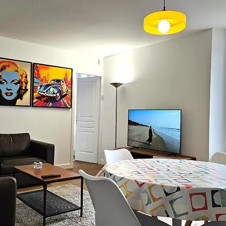 Du Parc Des Grottes Apartment *