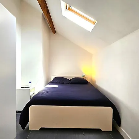 Du Parc Des Grottes Apartment *